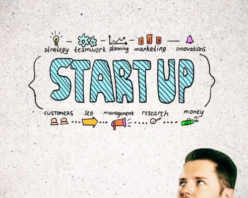 Startup Growth Strategy vs Traditional Business Marketing